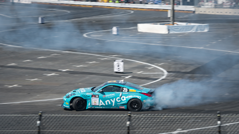 Illustration for article titled This Is What It Looks Like When Drifting Hits The Big Leagues In Japan